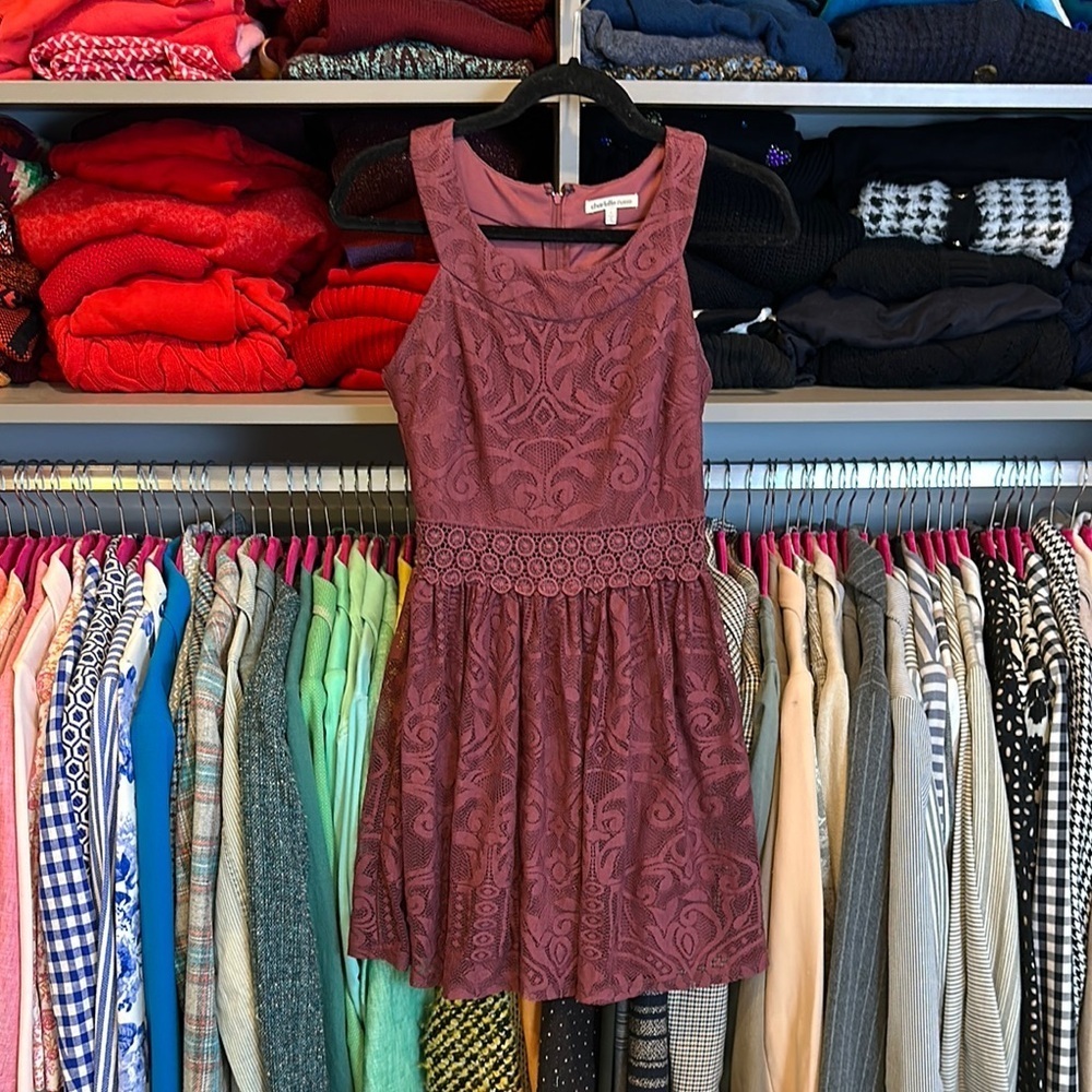 Charlotte Russe burgundy lace/embroidery sleeveless back zipper dress size S